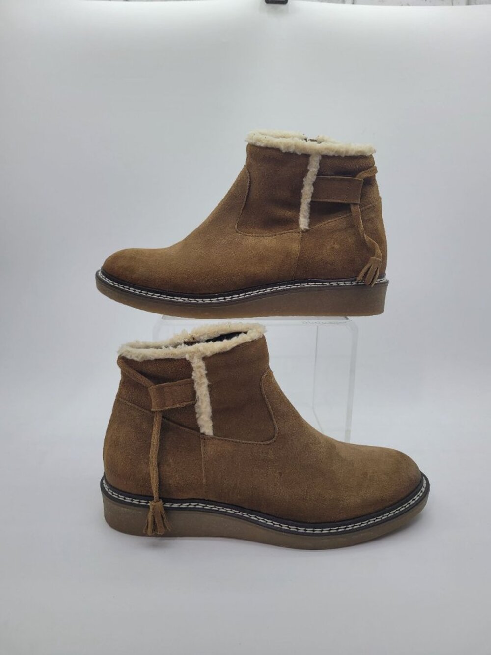 Pristine Sundance Suede Leather Sherpa Trimmed Booties Size 38 EU 7.5-8 US - Picture 2 of 9